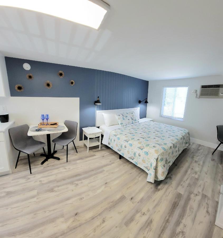 Satellite Motel Сант Пит Бич Экстерьер фото