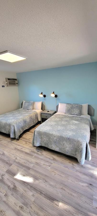Satellite Motel Сант Пит Бич Экстерьер фото