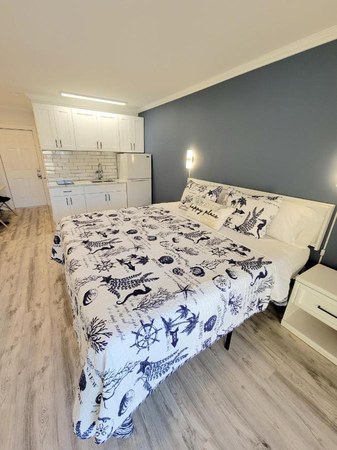 Satellite Motel Сант Пит Бич Экстерьер фото