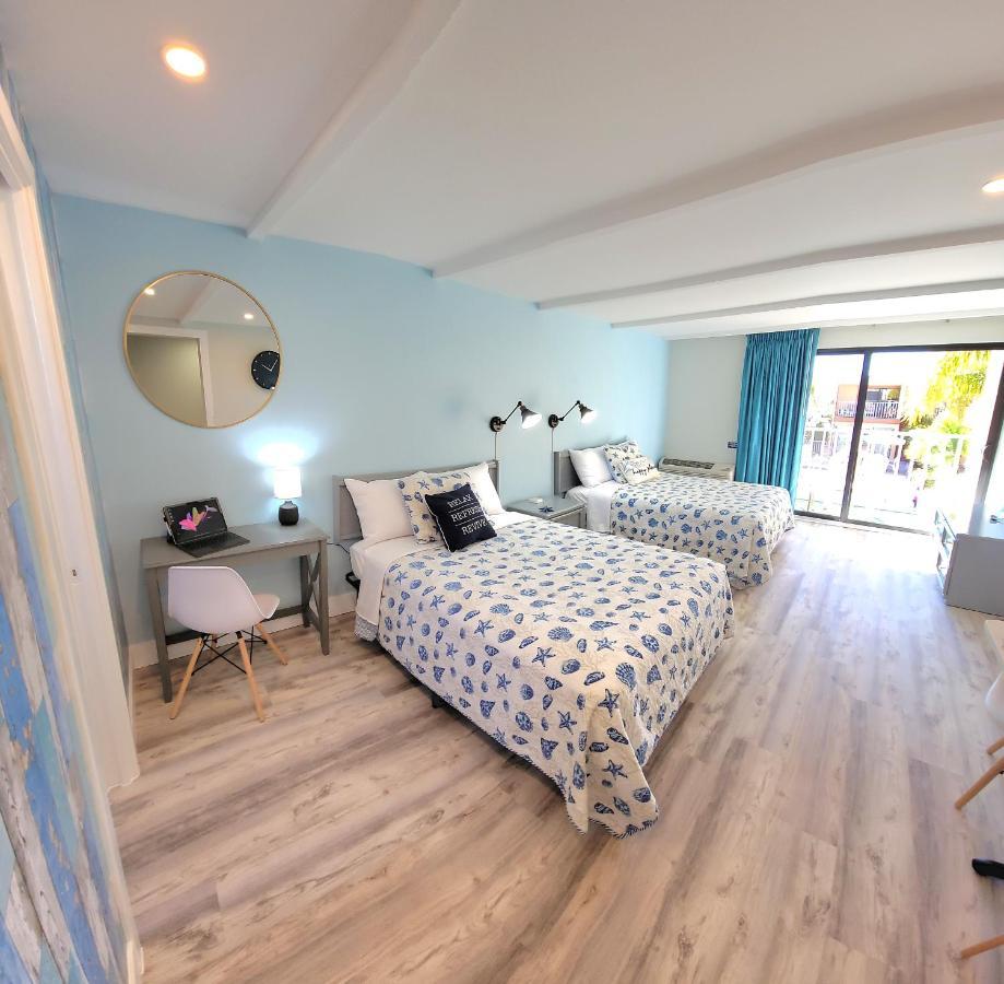 Satellite Motel Сант Пит Бич Экстерьер фото