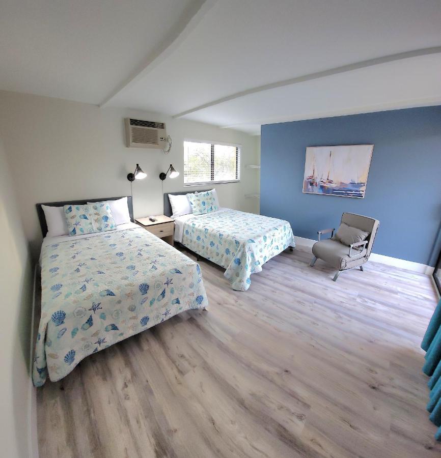 Satellite Motel Сант Пит Бич Экстерьер фото