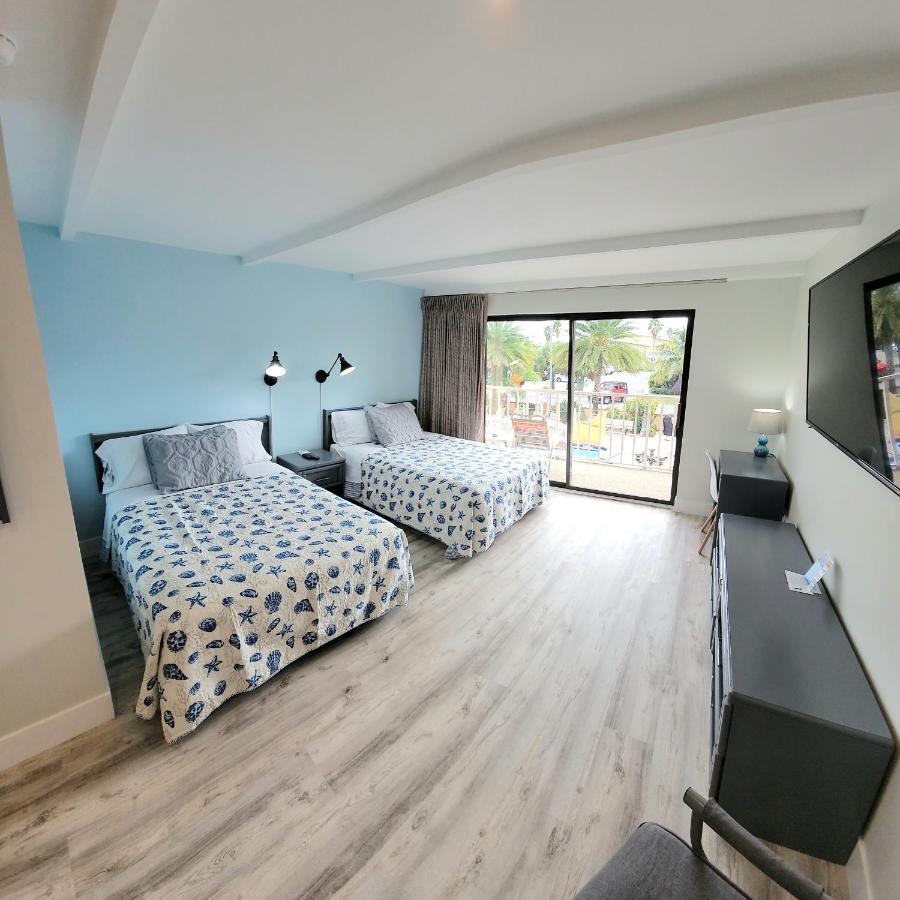 Satellite Motel Сант Пит Бич Экстерьер фото
