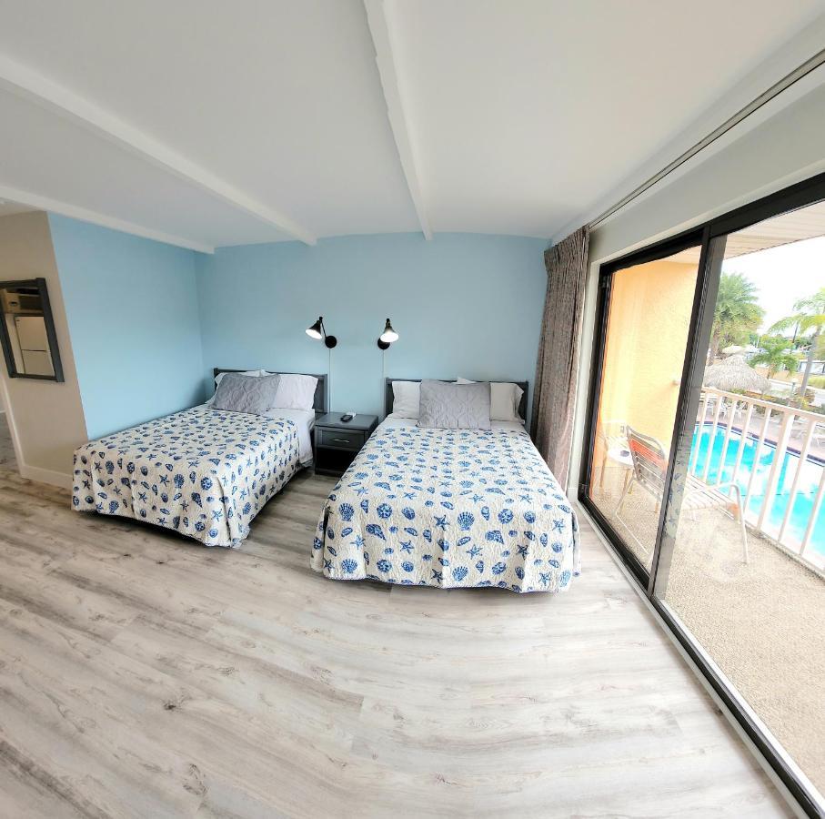 Satellite Motel Сант Пит Бич Экстерьер фото