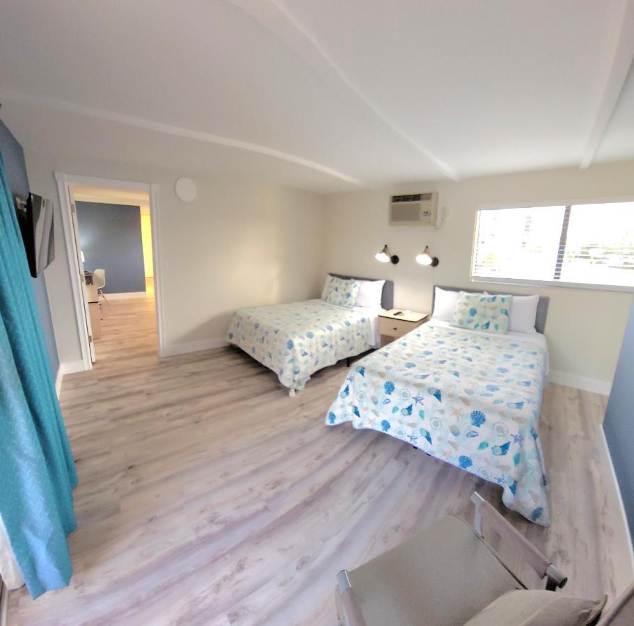 Satellite Motel Сант Пит Бич Экстерьер фото